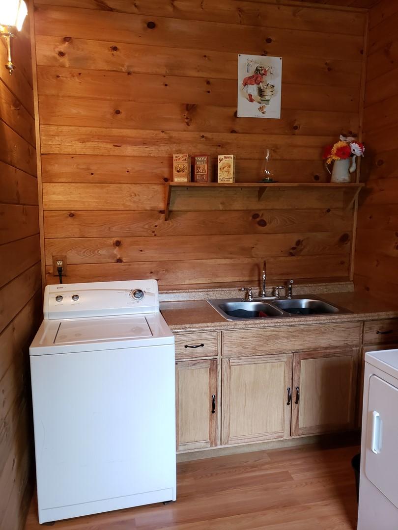 641 Augusta Road Jefferson, ME 04348 - Photo 20 of 35 20 Laundry room (Copy)