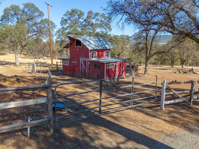 $450,000 | 135 Sunny Hills, Bangor, CA 95901