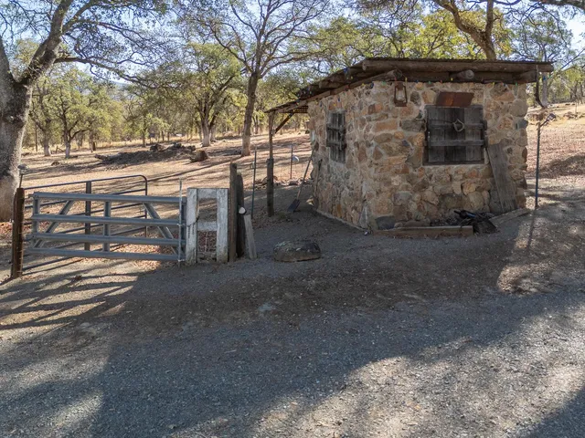 $450,000 | 135 Sunny Hills, Bangor, CA 95901