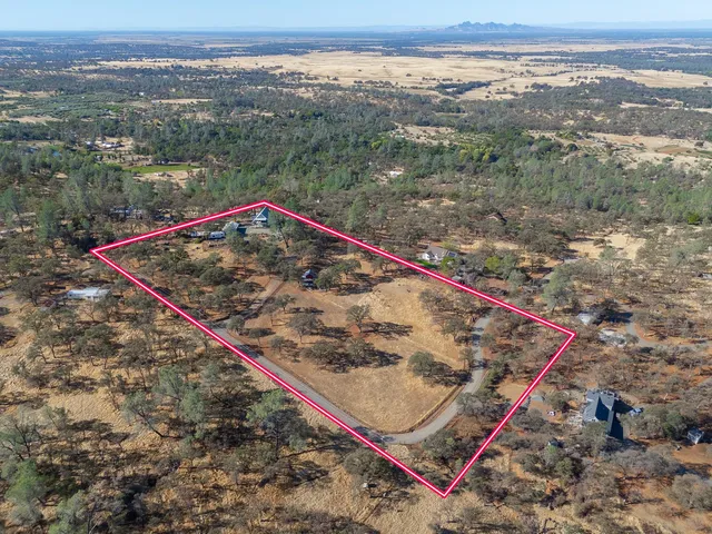 $450,000 | 135 Sunny Hills, Bangor, CA 95901