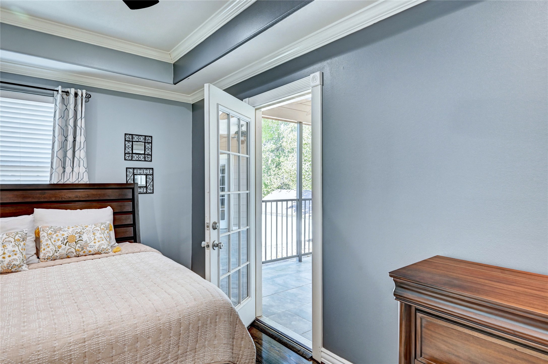 2012 Forest Hill Boulevard Houston, TX 77023 - Photo 27 of 50 a bedroom with a bed and a window