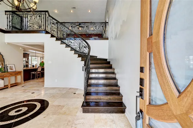 a view of entryway and hall