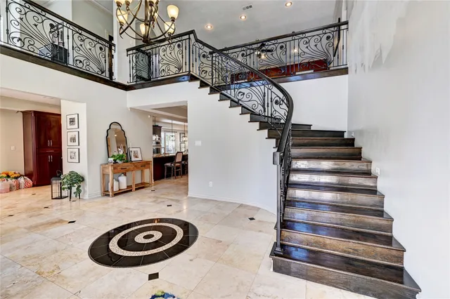 a view of entryway and hall