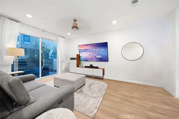 $6,000 | 657 Wedge, Costa Mesa, CA 92627