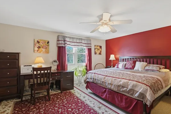 $250,000 | 54 Yorktown Court, Unit 54, Chicopee, MA 01020