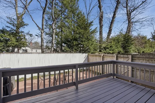 $250,000 | 54 Yorktown Court, Unit 54, Chicopee, MA 01020