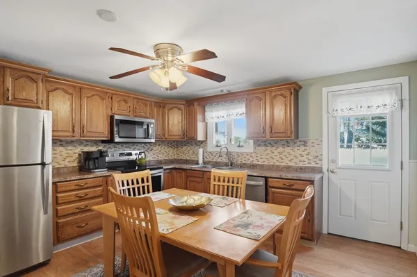 $250,000 | 54 Yorktown Court, Unit 54, Chicopee, MA 01020