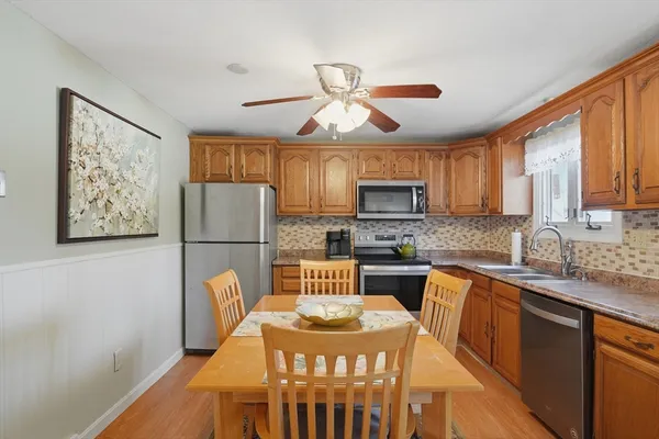 $250,000 | 54 Yorktown Court, Unit 54, Chicopee, MA 01020