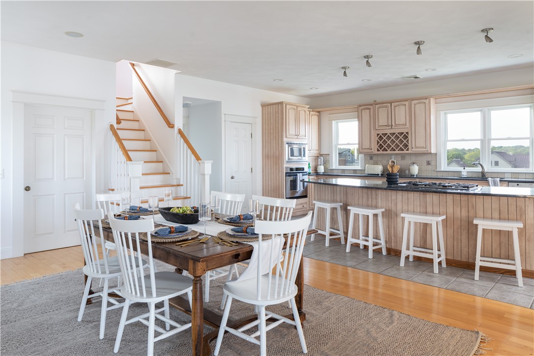 2 Clarkes Village Road Jamestown, RI 02835 - Photo 12 of 37