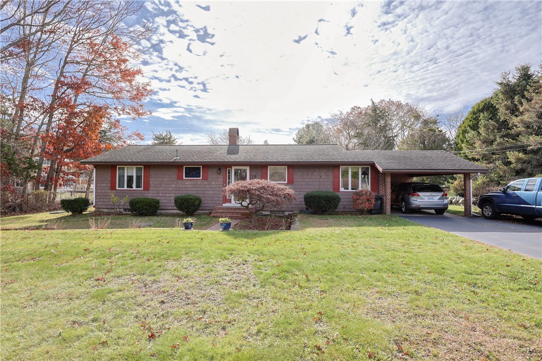 19 West Spruce Street Charlestown, RI 02813 - Photo 5 of 40