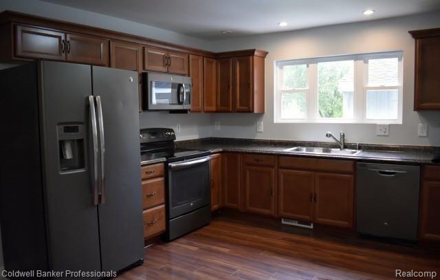 119 East Burnside Road North Branch, MI 48461 - Photo 10 of 18 Newer Appliances