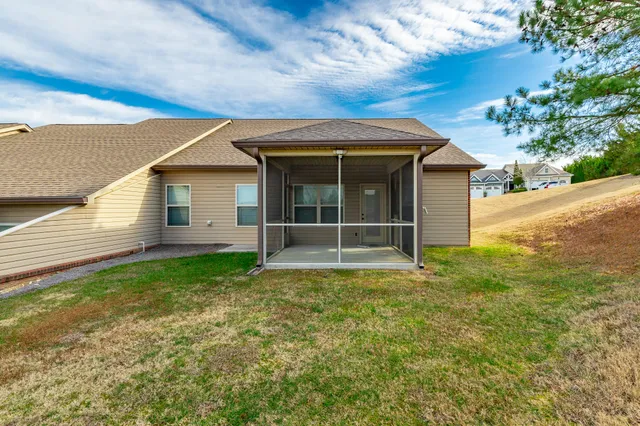 $329,900 | 130 Hillhouse Lane, Ringgold, GA 30736