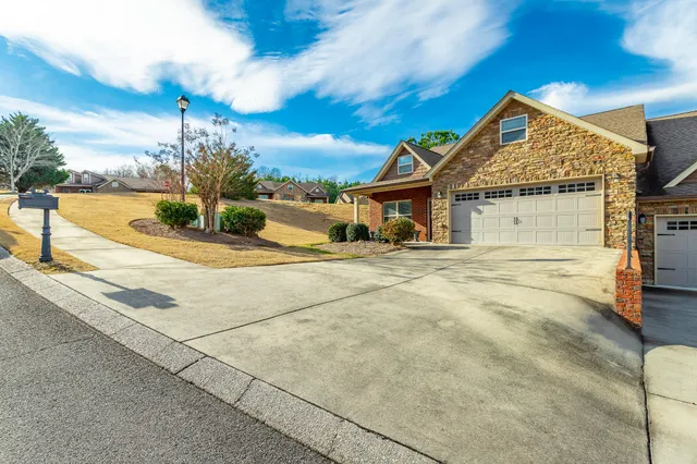 $329,900 | 130 Hillhouse Lane, Ringgold, GA 30736