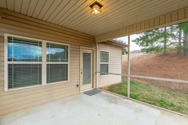 $329,900 | 130 Hillhouse Lane, Ringgold, GA 30736