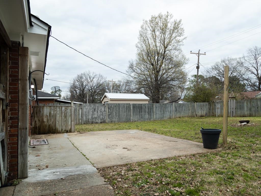 3084 Danville Road Memphis, TN 38118 - Photo 18 of 19 Back Patio