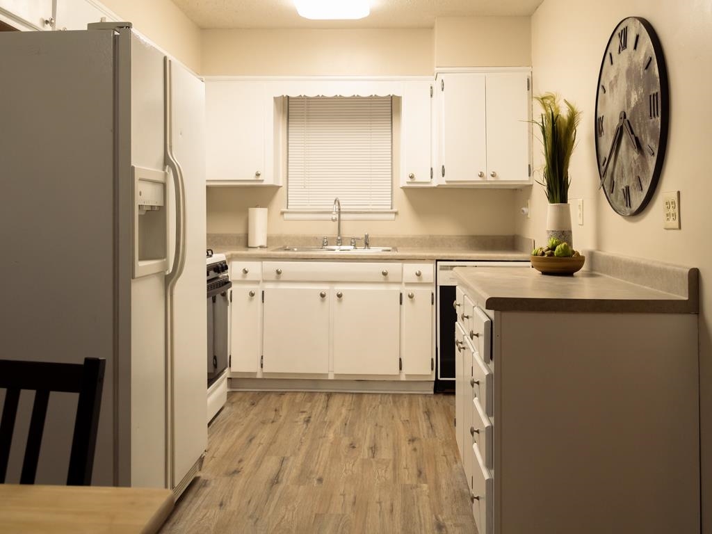 3084 Danville Road Memphis, TN 38118 - Photo 9 of 19 Kitchen View 2
