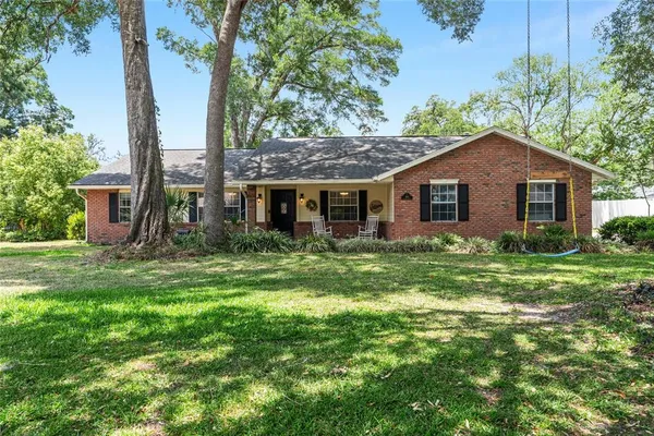 $369,900 | 986 Southeast 57th Avenue, Ocala, FL 34480
