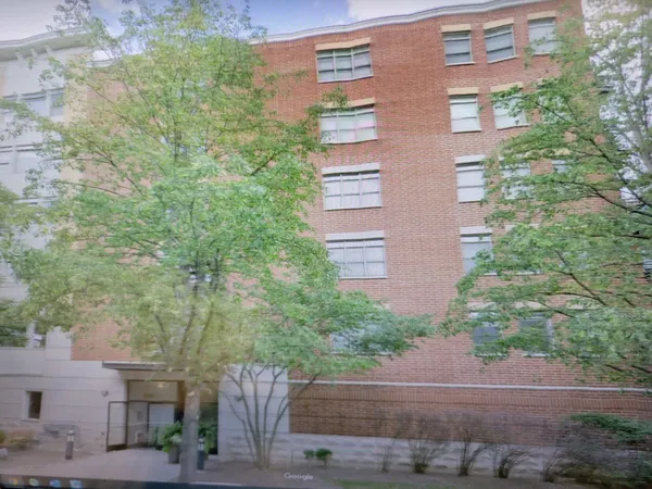 $28,000 | 2310 West St Paul Avenue, Unit PB4A, Chicago, IL 60647