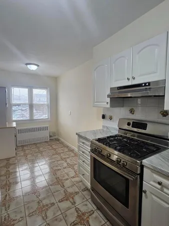 $2,800 | 42-41 191st Street, Unit 2 | Auburndale