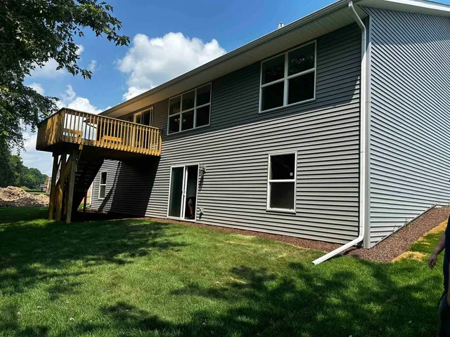 $395,000 | 911 Harsevoort, Clinton, WI 53525