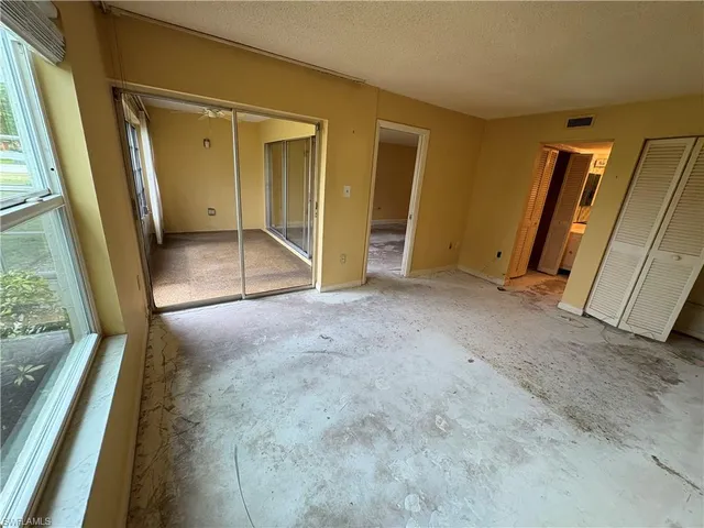 $149,000 | 325 Charlemagne Boulevard, Unit 101A, Naples, FL 34112