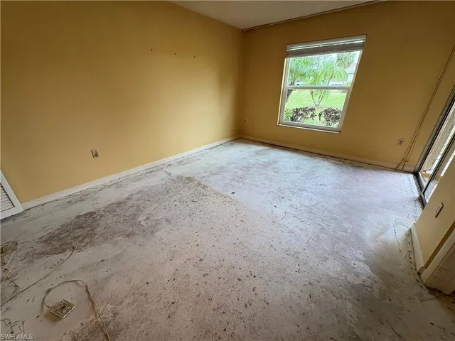 $149,000 | 325 Charlemagne Boulevard, Unit 101A, Naples, FL 34112