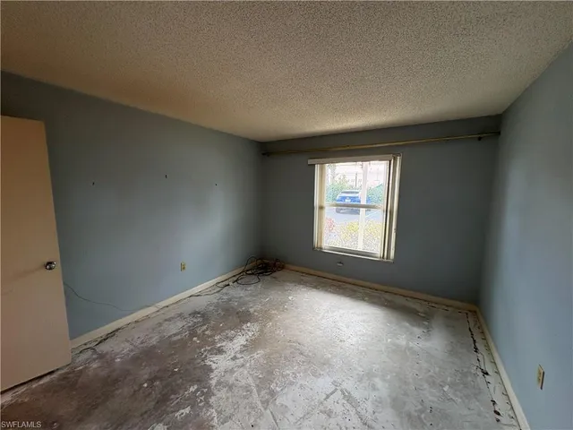 $149,000 | 325 Charlemagne Boulevard, Unit 101A, Naples, FL 34112