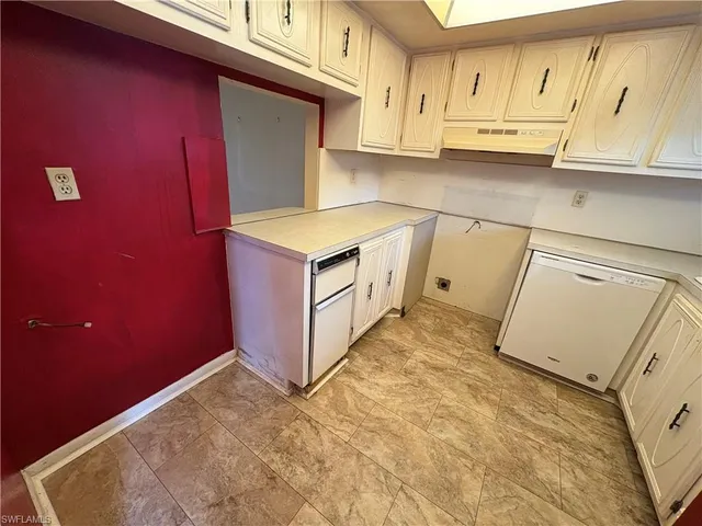 $149,000 | 325 Charlemagne Boulevard, Unit 101A, Naples, FL 34112