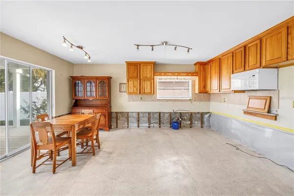 $1,050,000 | 380 Belle Point Drive, St. Pete Beach, FL 33706