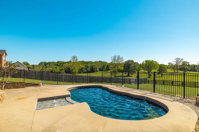 $924,900 | 108 Chalford Place, Lebanon, TN 37087