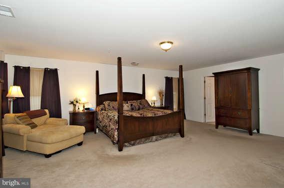 9828 Farm Pond Road Laurel, MD 20708 - Photo 13 of 30 Bedroom