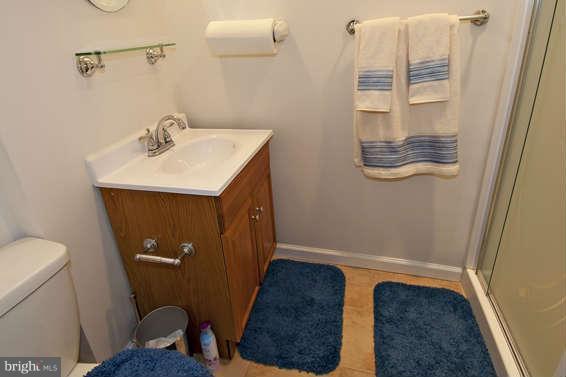 9828 Farm Pond Road Laurel, MD 20708 - Photo 26 of 30 Bath