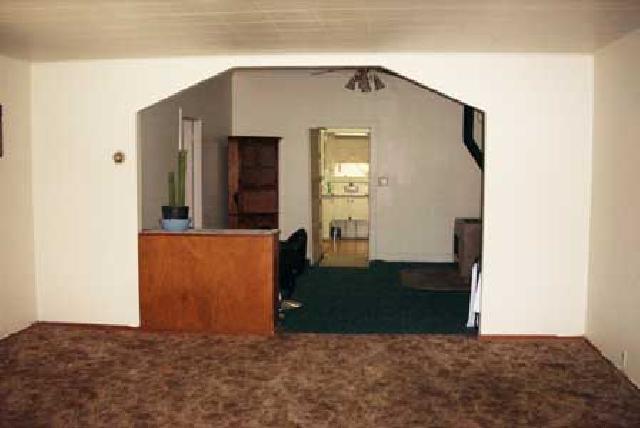 5606 Mieras Road Yakima, WA 98901 - Photo 3 of 9 a view of a big room with closet and mirror