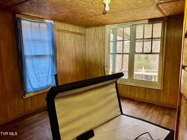 $89,500 | 195 Hanging Tree Road, Dante, VA 24237