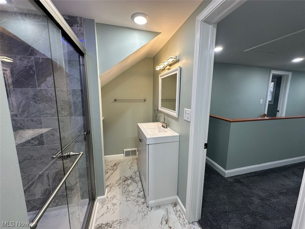 10260 West Pleasant Valley Road Parma, OH 44130 - Photo 21 of 34 Full Bathroom with ceramic tiled floors