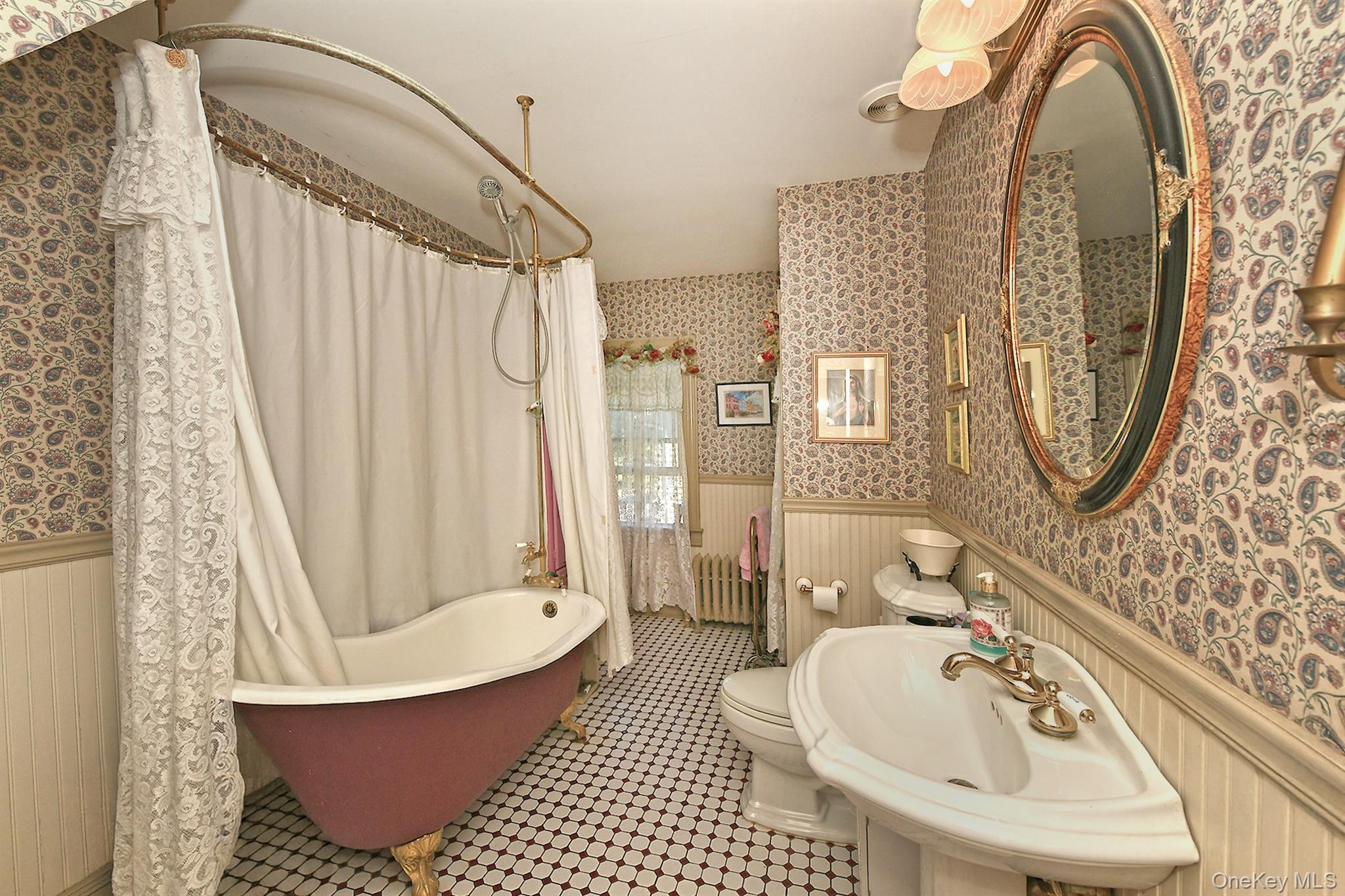277 Vernon Valley Road Northport, NY 11768 - Photo 26 of 49
