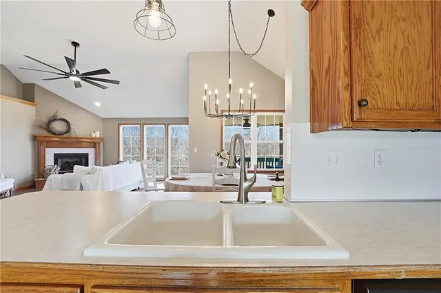 $324,900 | 1403 Redbud Avenue, Pleasant Hill, MO 64080