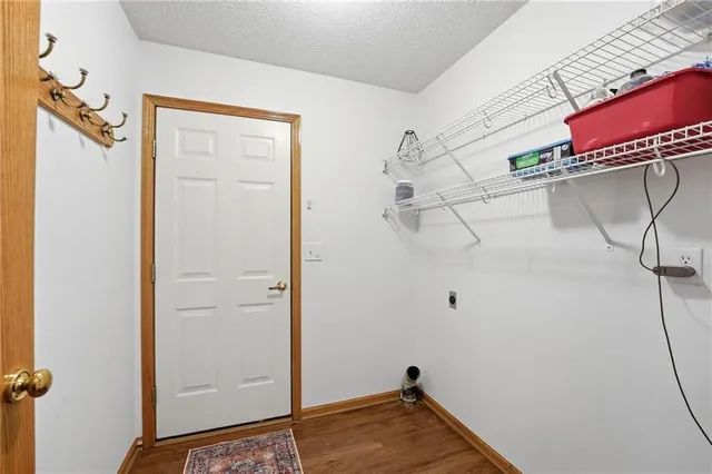 $324,900 | 1403 Redbud Avenue, Pleasant Hill, MO 64080