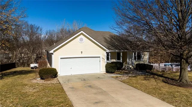 $324,900 | 1403 Redbud Avenue, Pleasant Hill, MO 64080