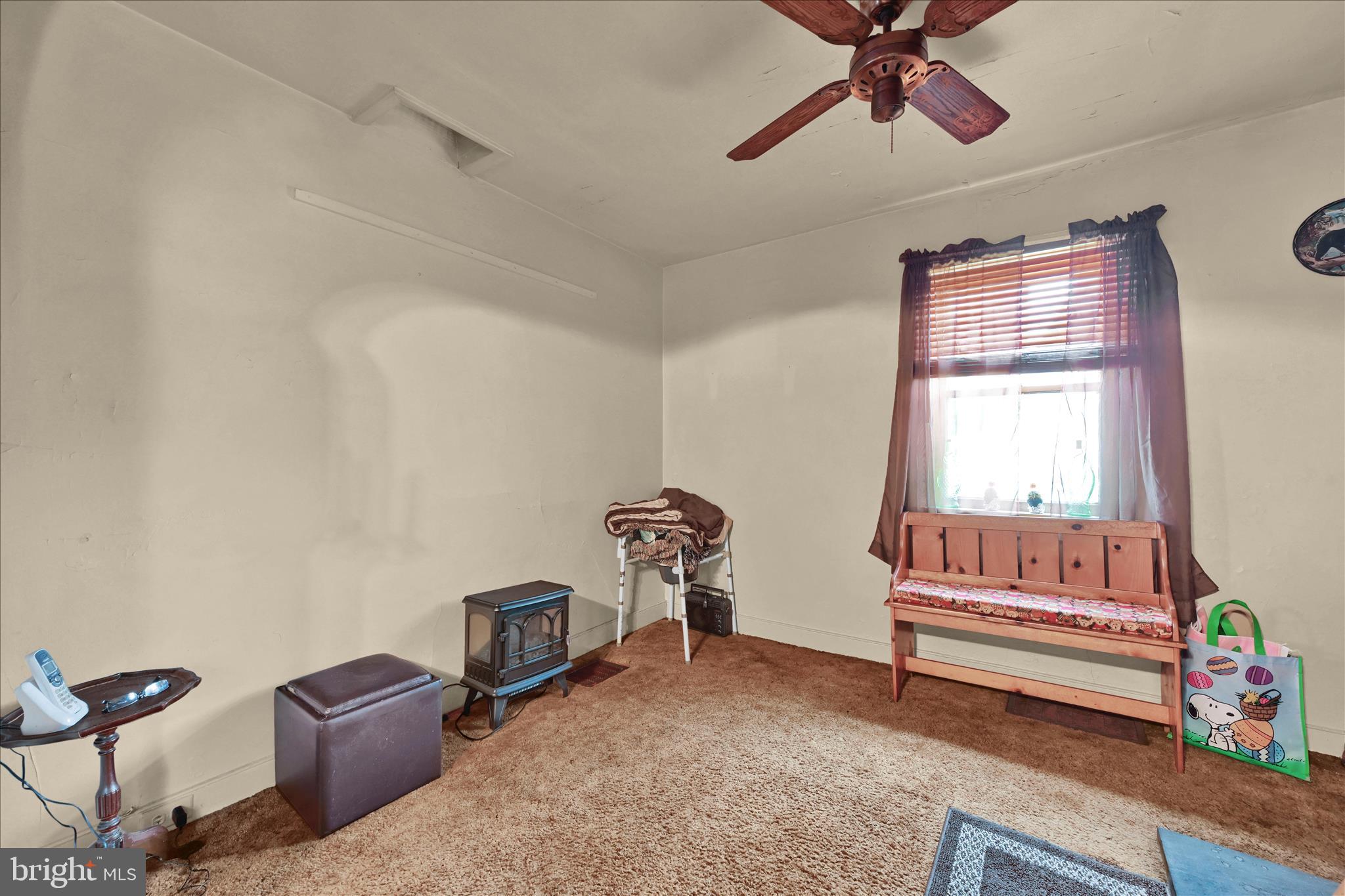 370 Rexmont Road Lebanon, PA 17042 - Photo 15 of 35 Living Area