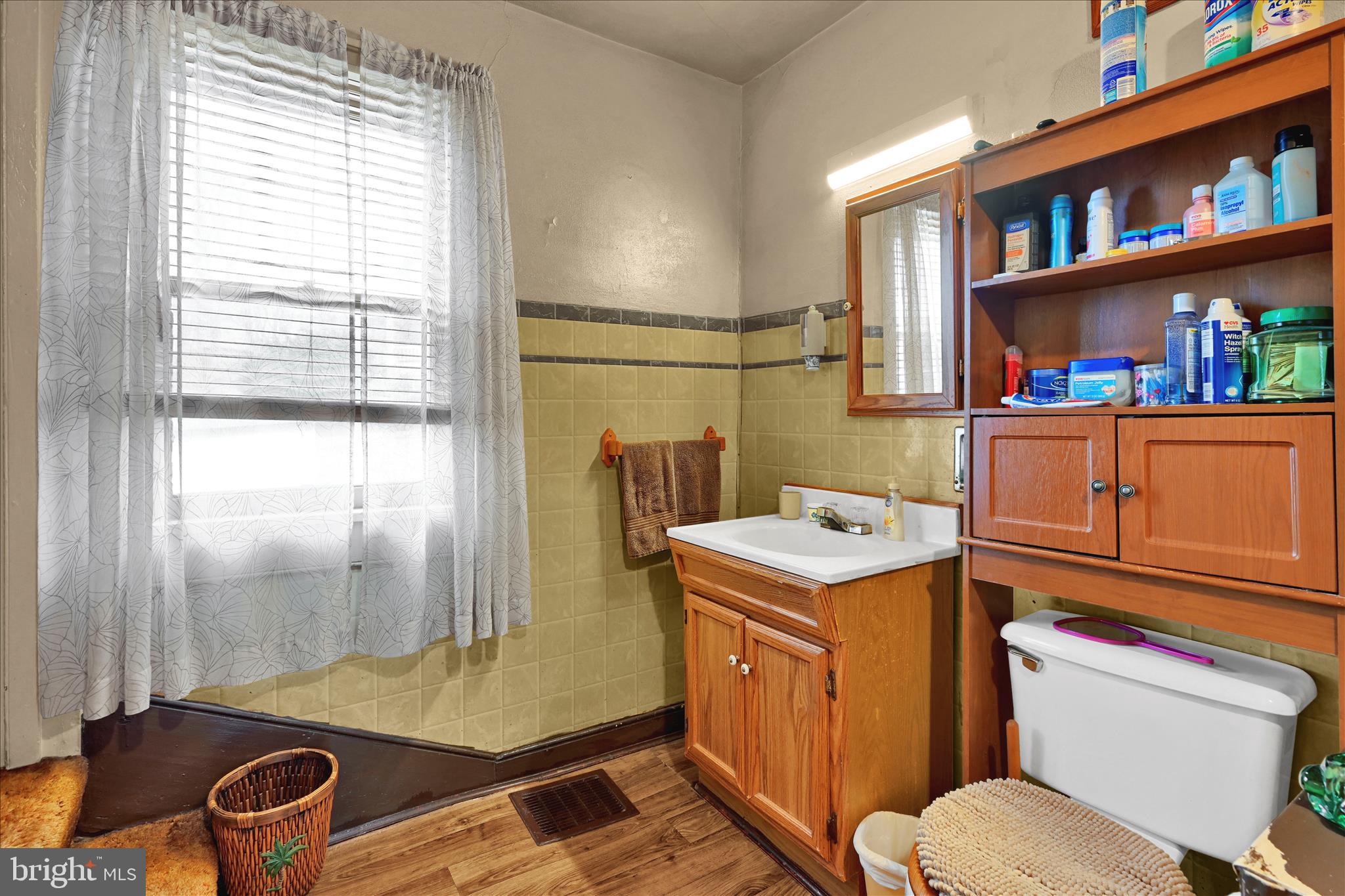 370 Rexmont Road Lebanon, PA 17042 - Photo 29 of 35 Bathroom