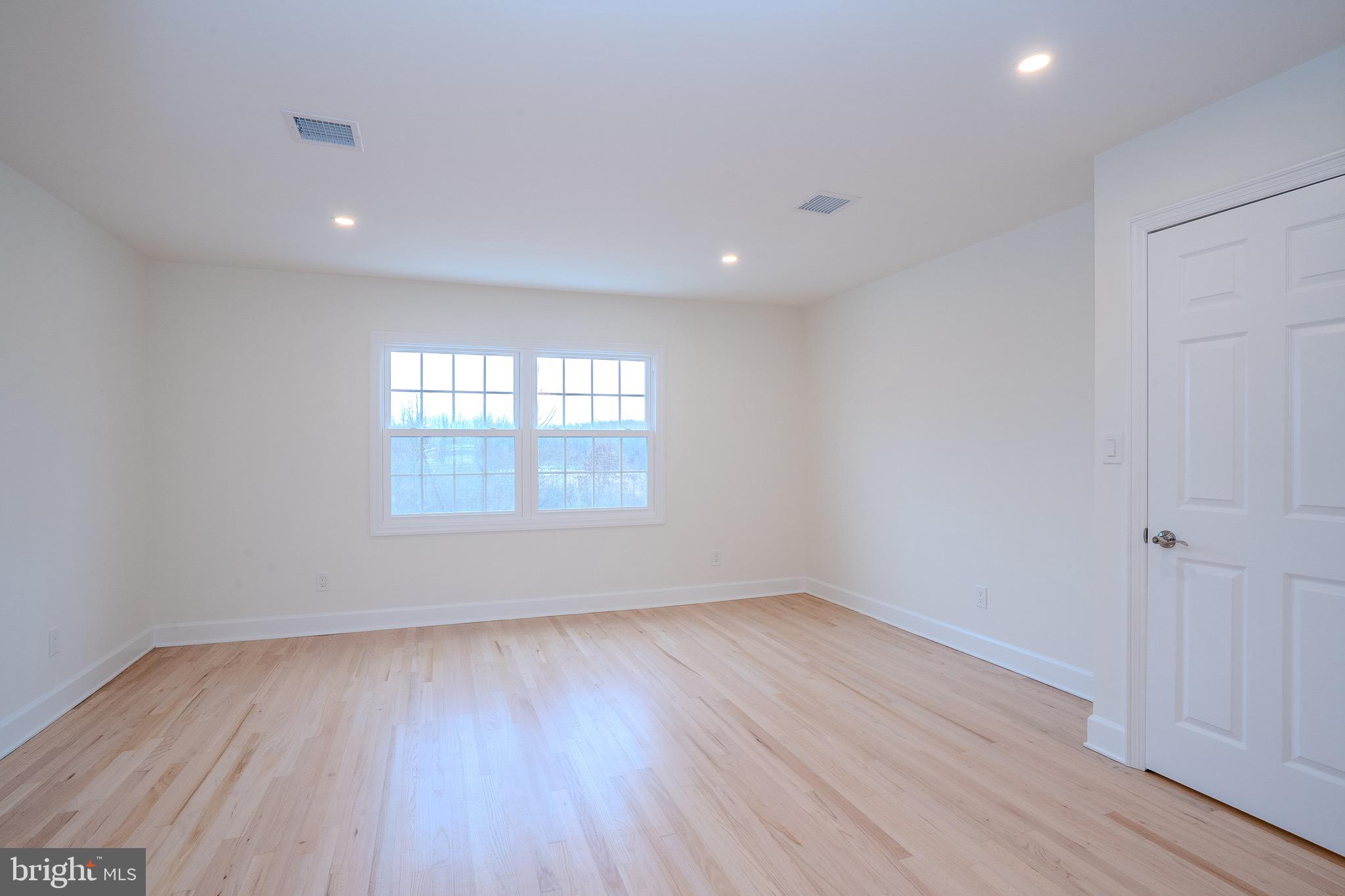 150 Windsor Road Hightstown, NJ 08520 - Photo 33 of 37