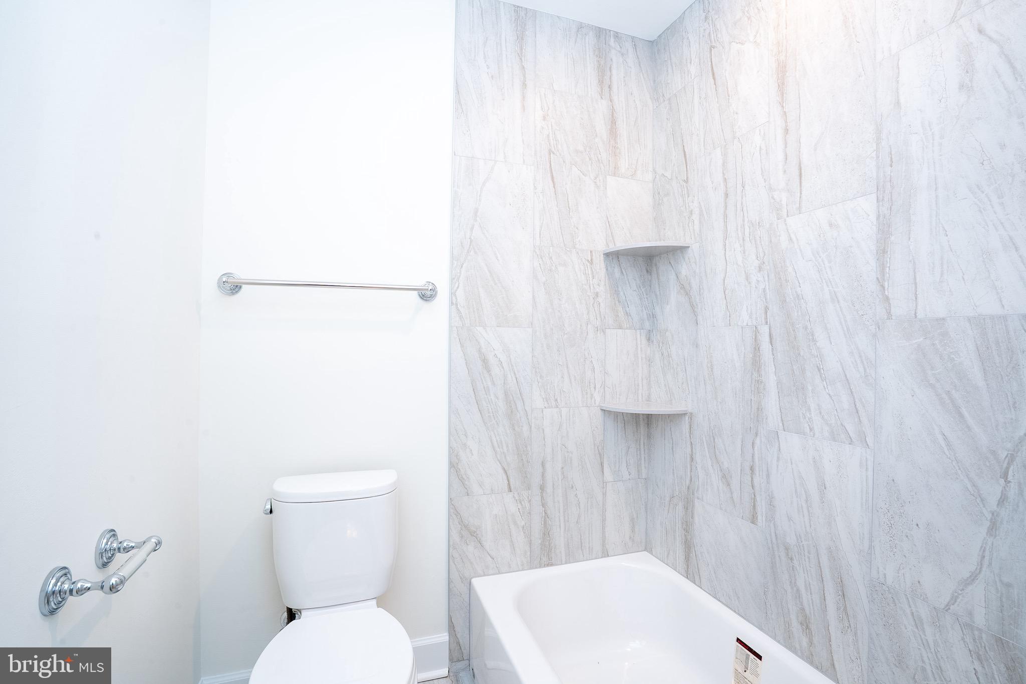 150 Windsor Road Robbinsville, NJ 08691 - Photo 39 of 60 Upstairs Bathroom