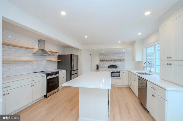 $1,699,000 | 150 Windsor Road, Hightstown, NJ 08520