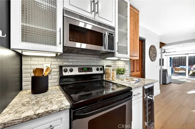 $1,199,999 | 256 Juniper Avenue, Unit B6, Carlsbad, CA 92008