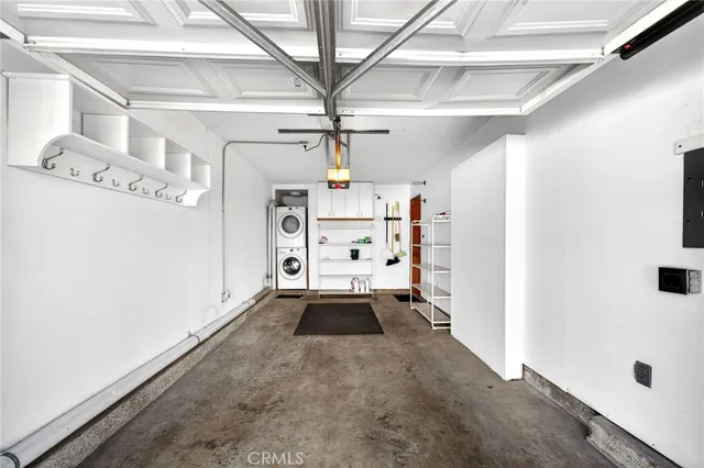 $1,199,999 | 256 Juniper Avenue, Unit B6, Carlsbad, CA 92008