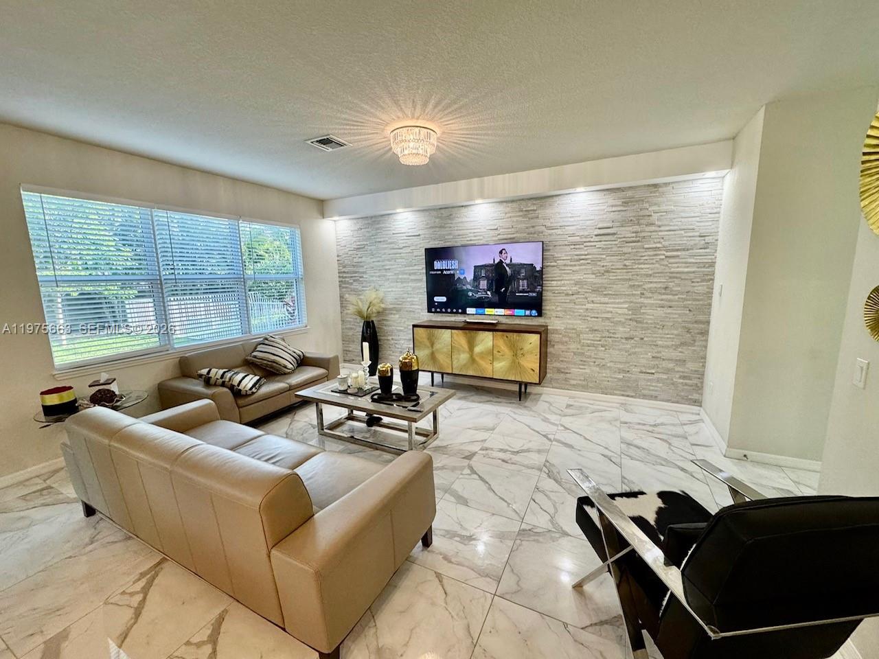 4334 Ficus Street Hollywood, FL 33021 - Photo 2 of 19