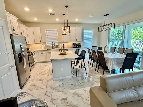 $4,600 | 4334 Ficus Street, Hollywood, FL 33021