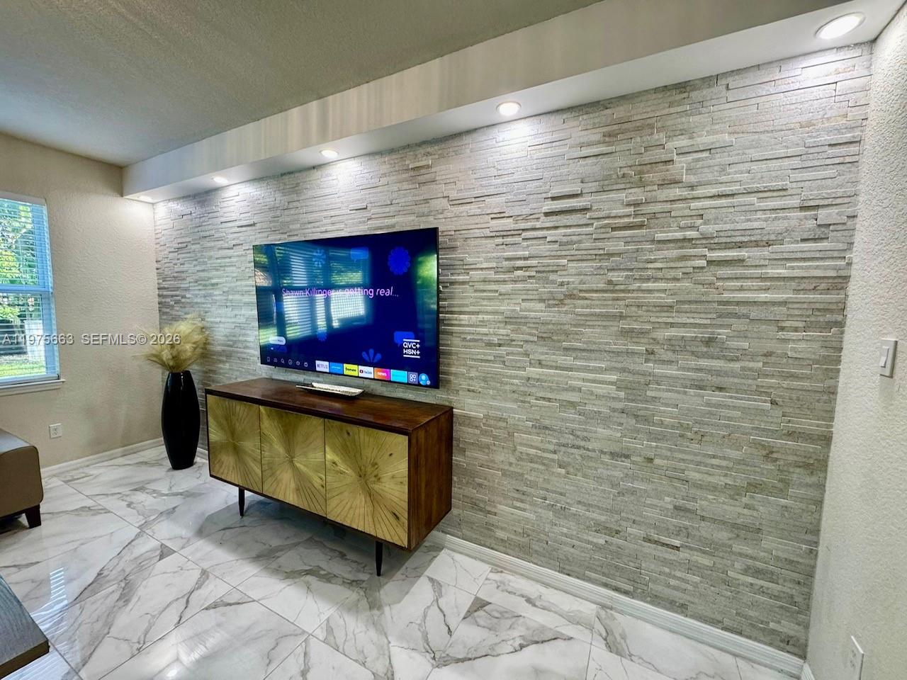 4334 Ficus Street Hollywood, FL 33021 - Photo 5 of 19