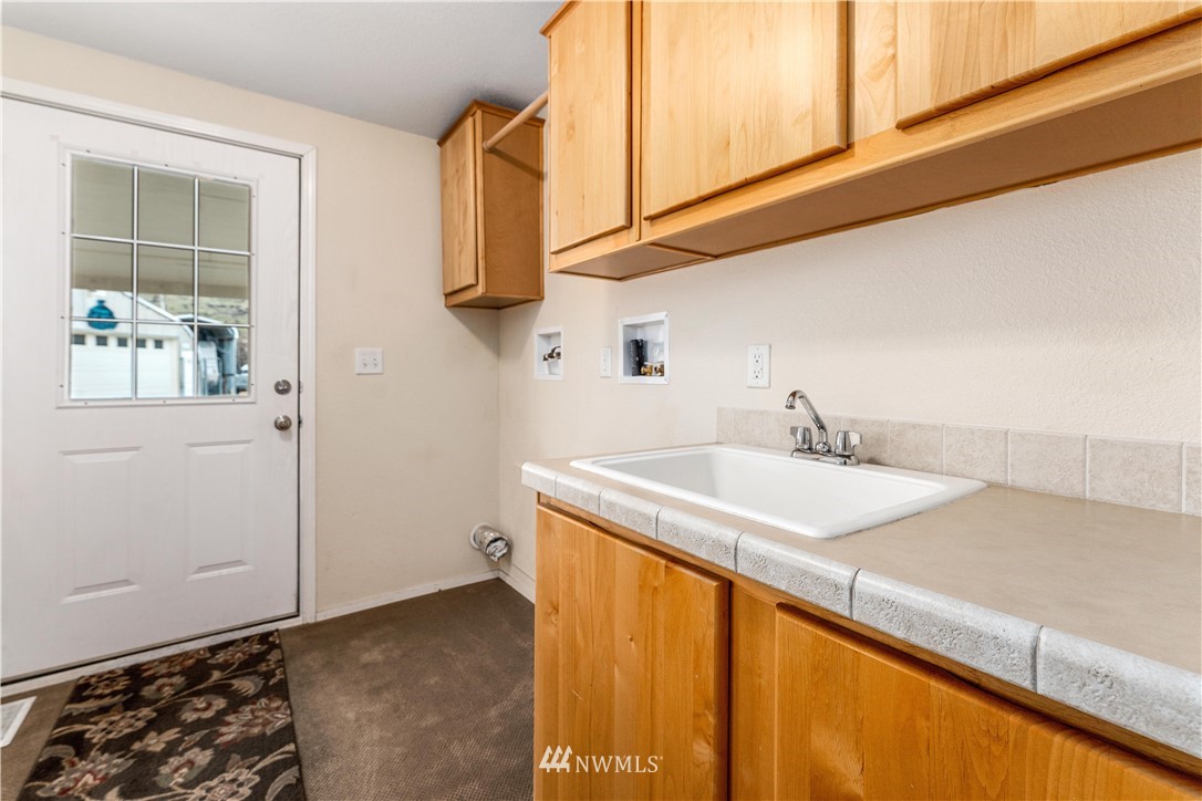 195 Ivan Morse Road Manson, WA 98831 - Photo 12 of 29 Gallery Image 12